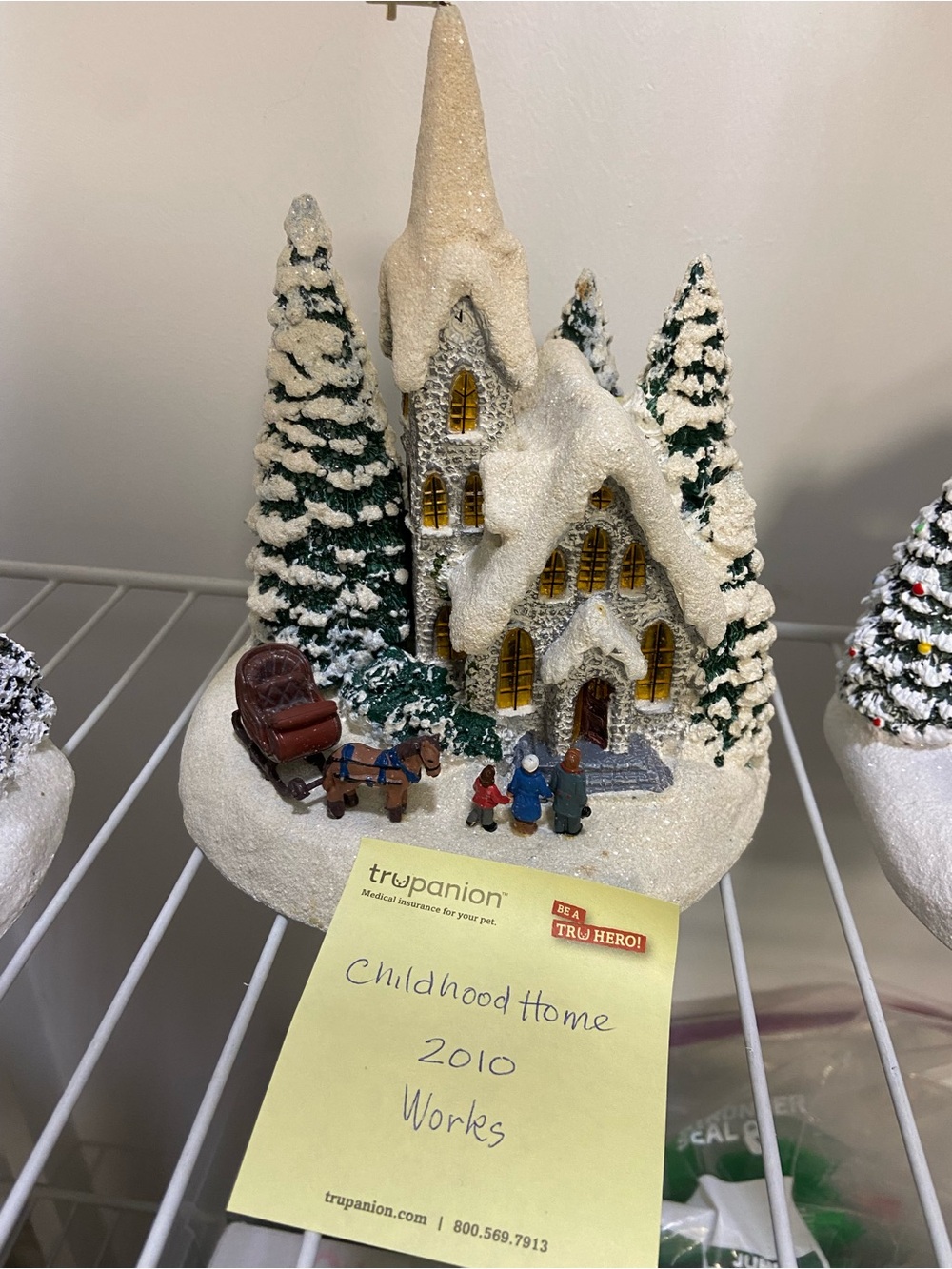 Set of 12 Thomas Kinkade Christmas Village Scenes - Picture 8 of 14